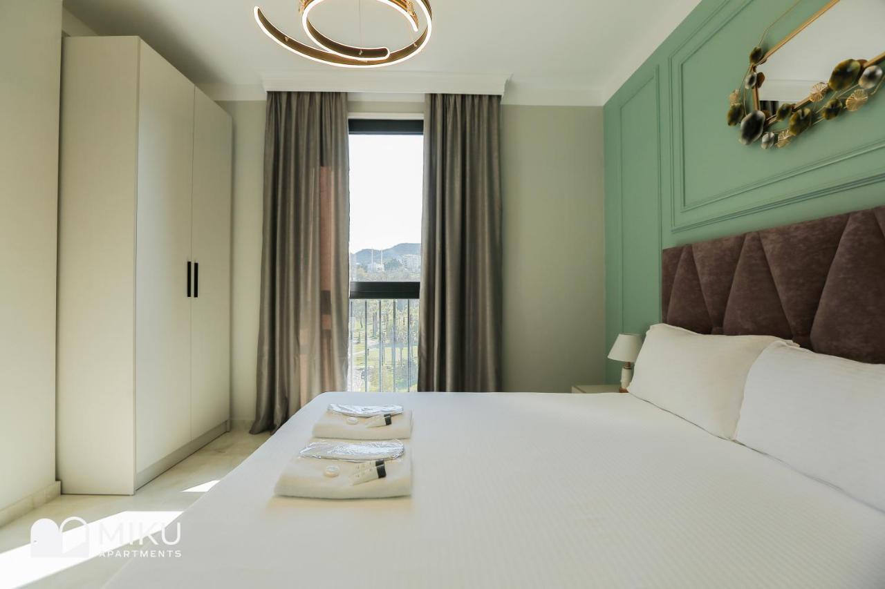 Miku Apartment - Lovely 1 Bedroom Spectacular View Tirana Esterno foto